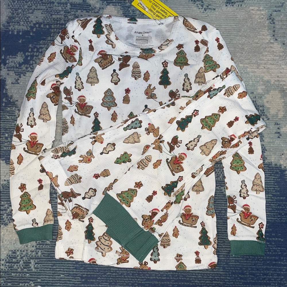 Angel Dear White Holiday Tree & Gingerbread Print Pajama Set with Green Cuffs